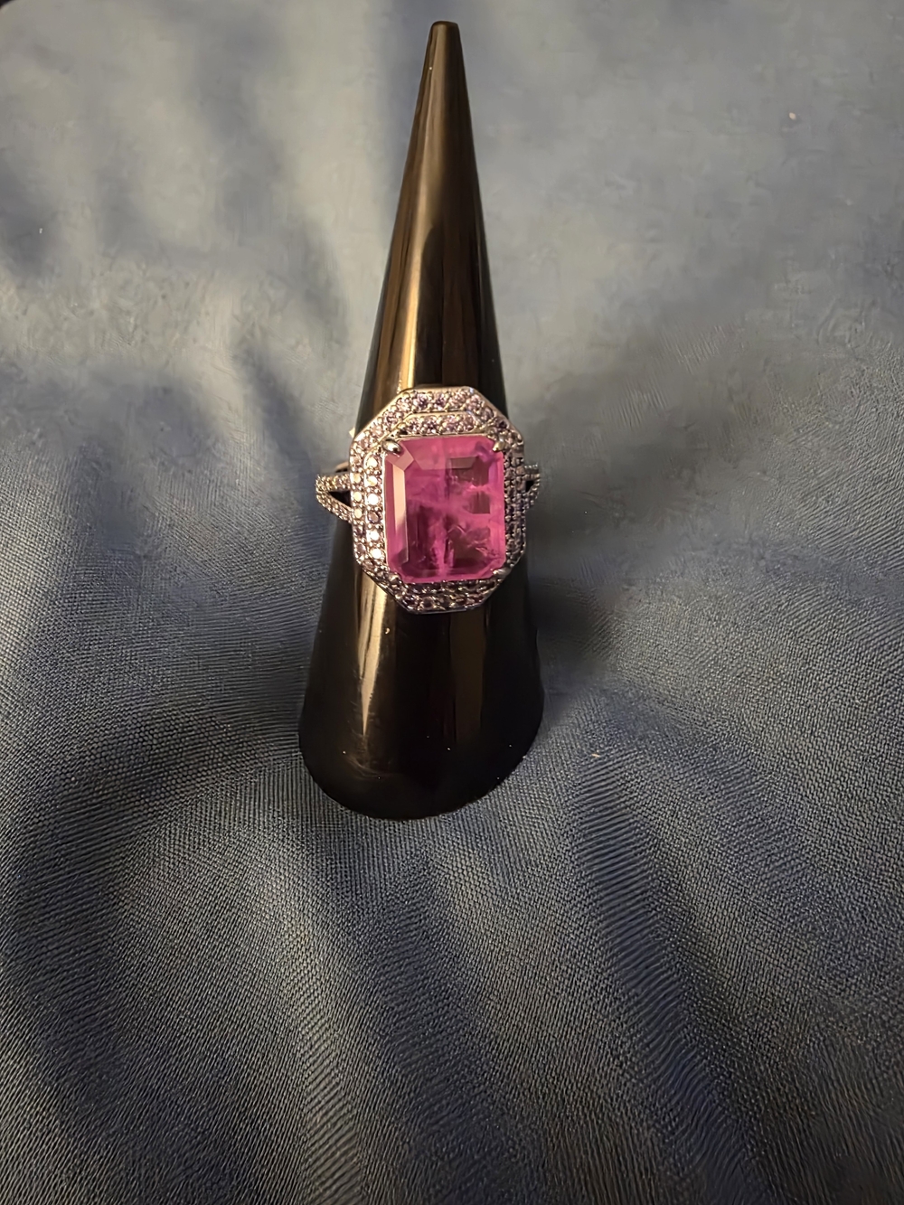 BP Elegant Pink Gemstone Halo Cocktail Ring